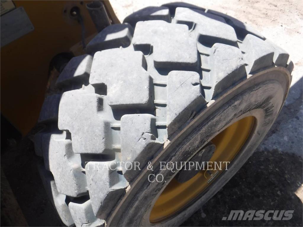 CAT TH255 Manipulador telescópico