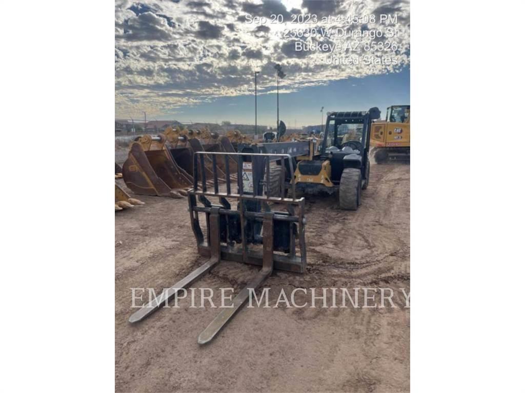 CAT TH255C Manipulador telescópico