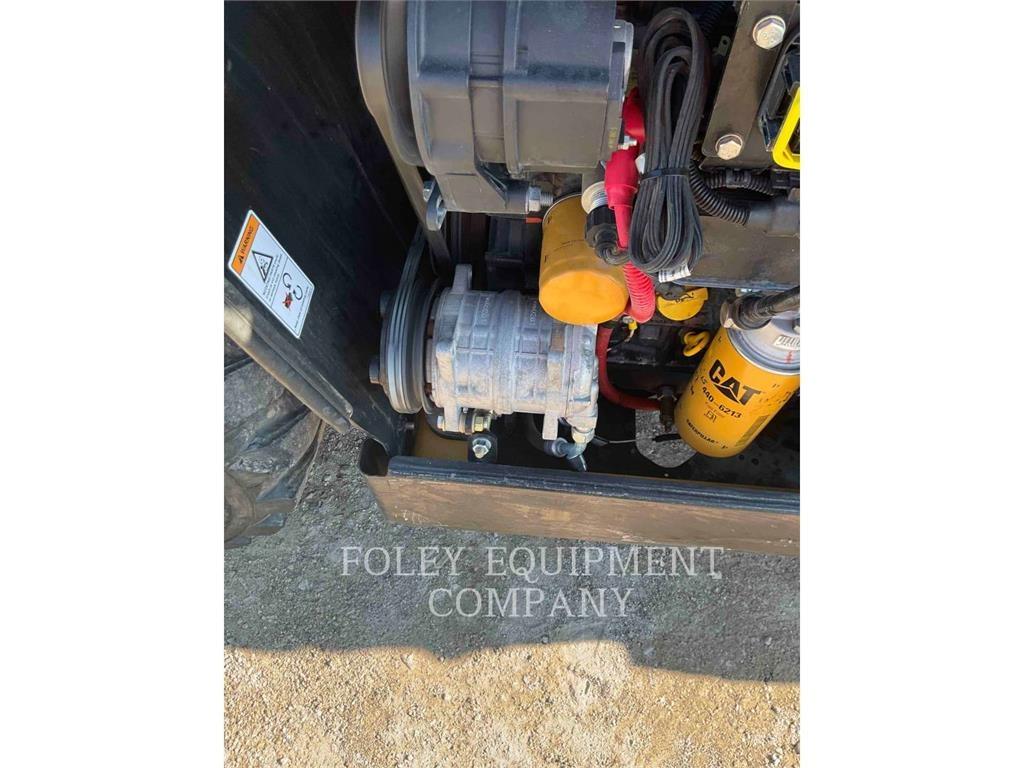 CAT TH255CC Manipulador telescópico