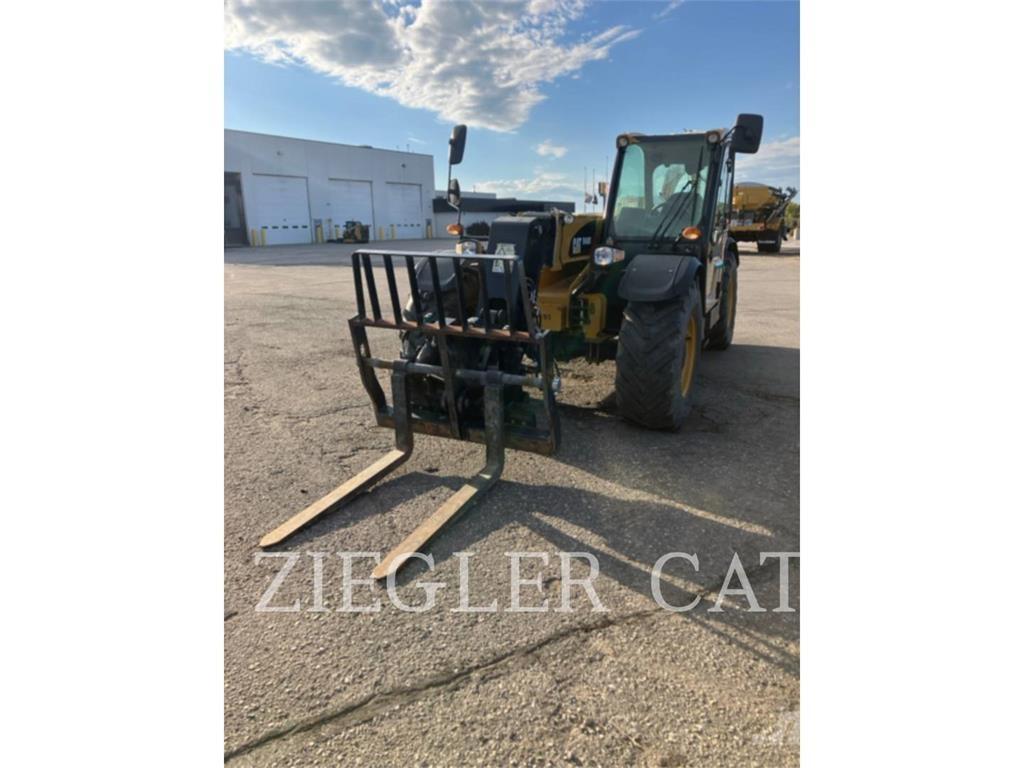 CAT TH408D Manipulador telescópico