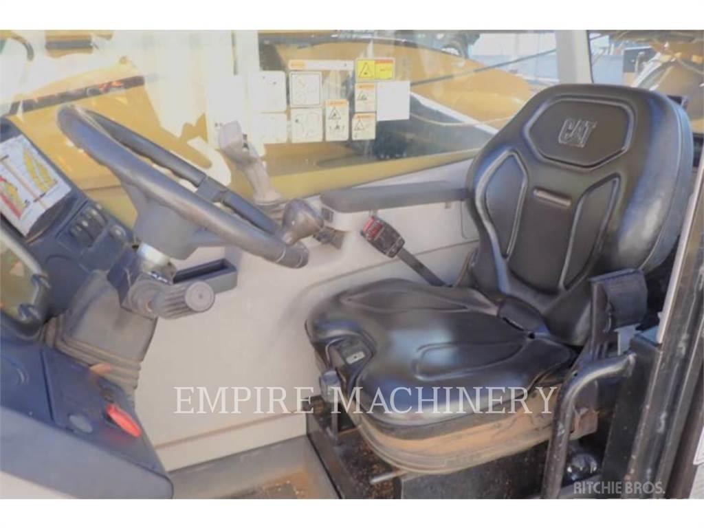 CAT TL1055D Manipulador telescópico
