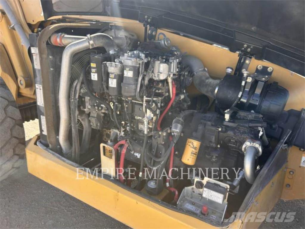 CAT TL1055D Manipulador telescópico