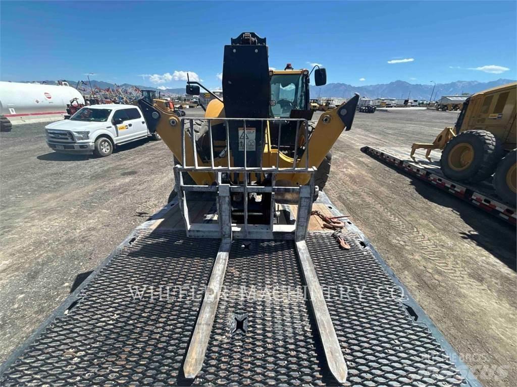 CAT TL1055D CB Manipulador telescópico