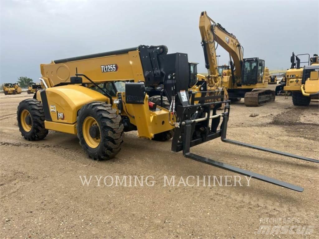 CAT TL1255 Manipulador telescópico
