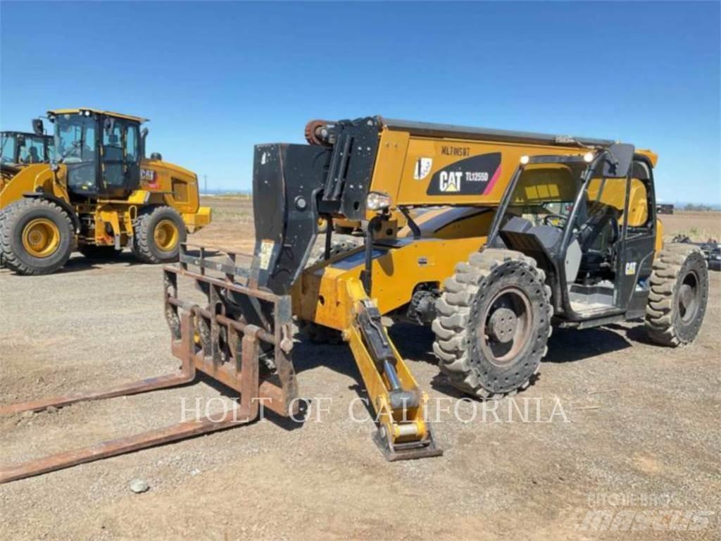 CAT TL1255D Manipulador telescópico