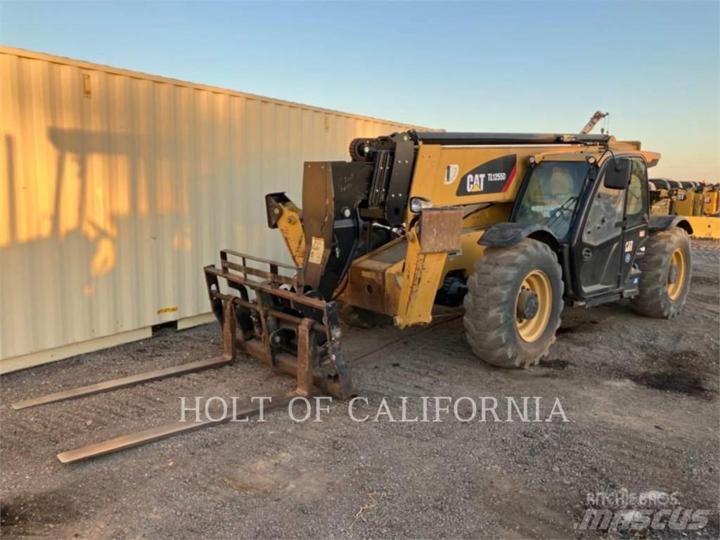 CAT TL1255D Manipulador telescópico