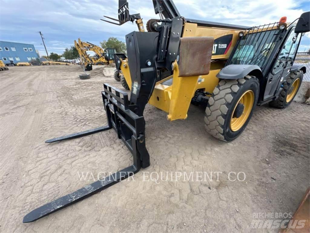 CAT TL1255D Manipulador telescópico