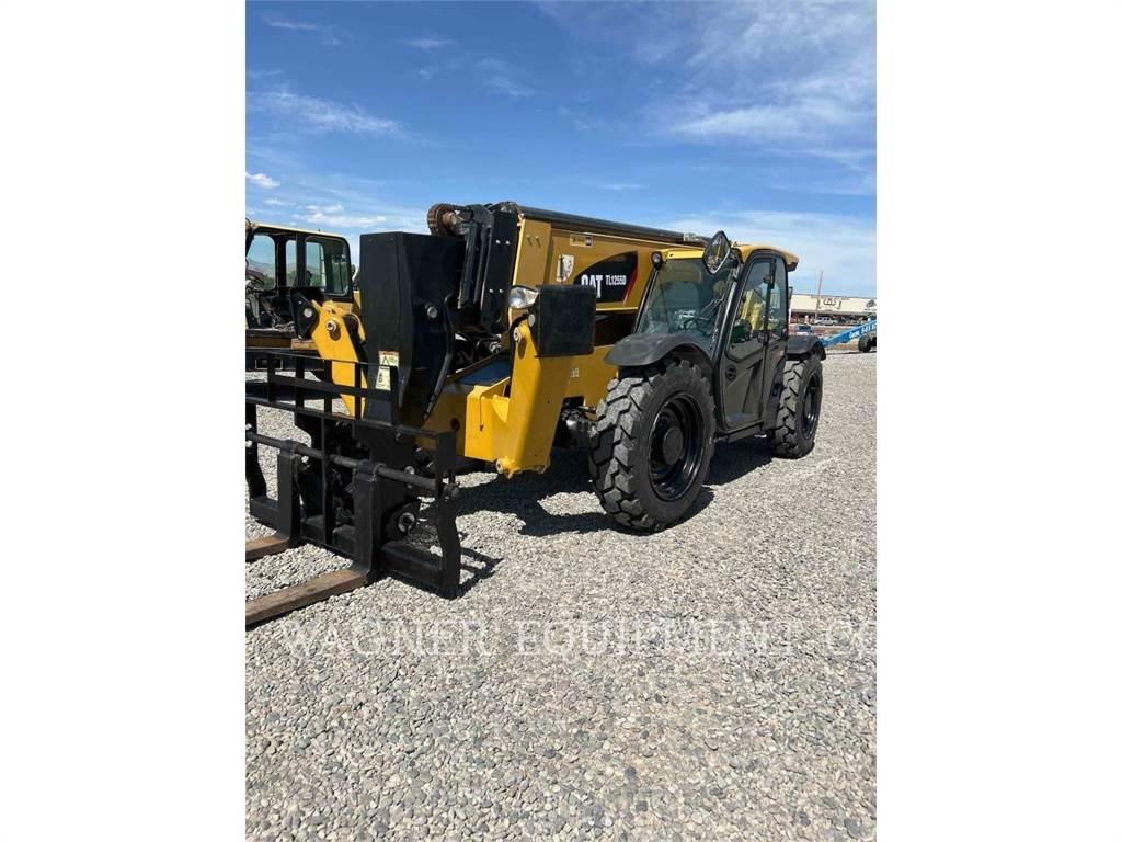 CAT TL1255D Manipulador telescópico