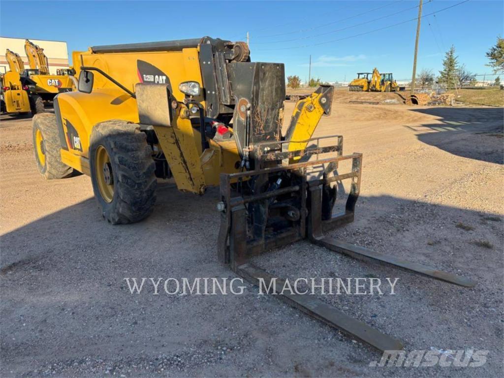 CAT TL1255D Manipulador telescópico