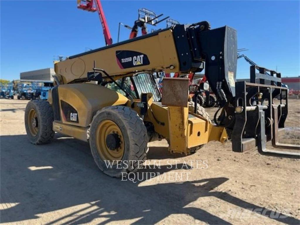 CAT TL1255D Manipulador telescópico