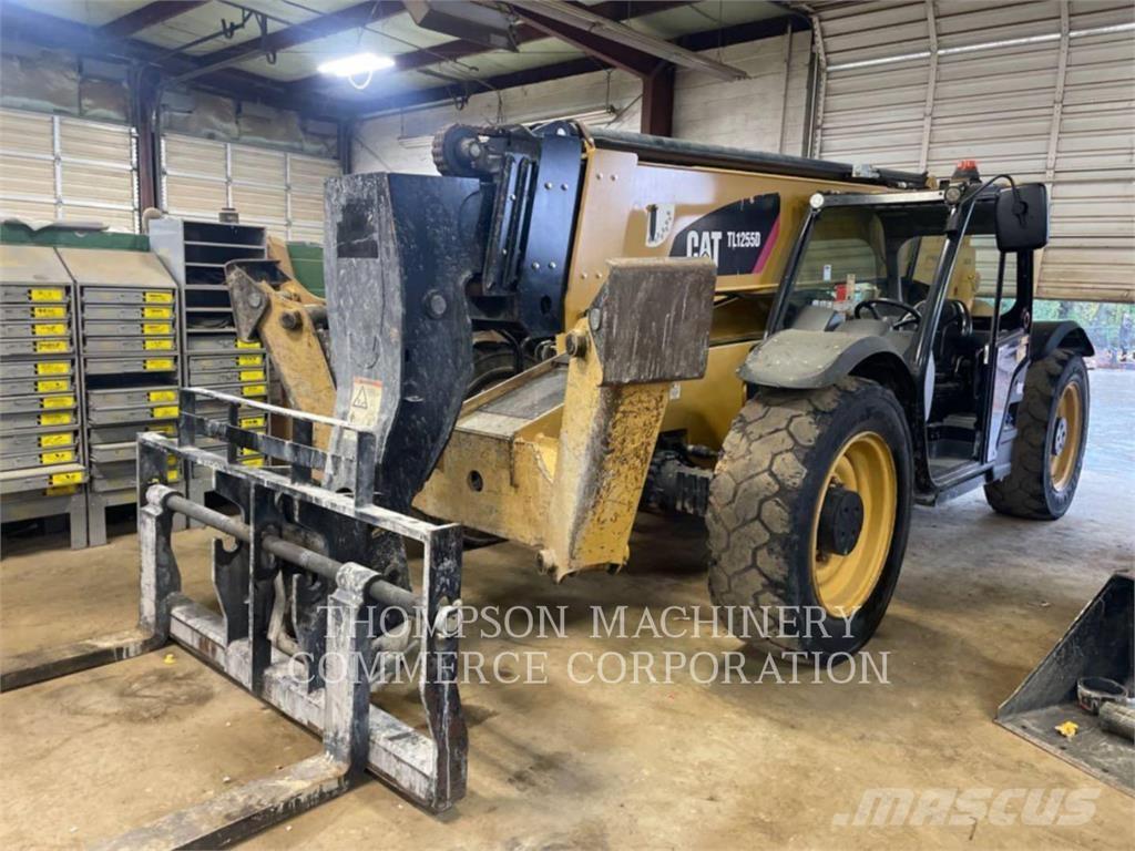 CAT TL1255D Manipulador telescópico