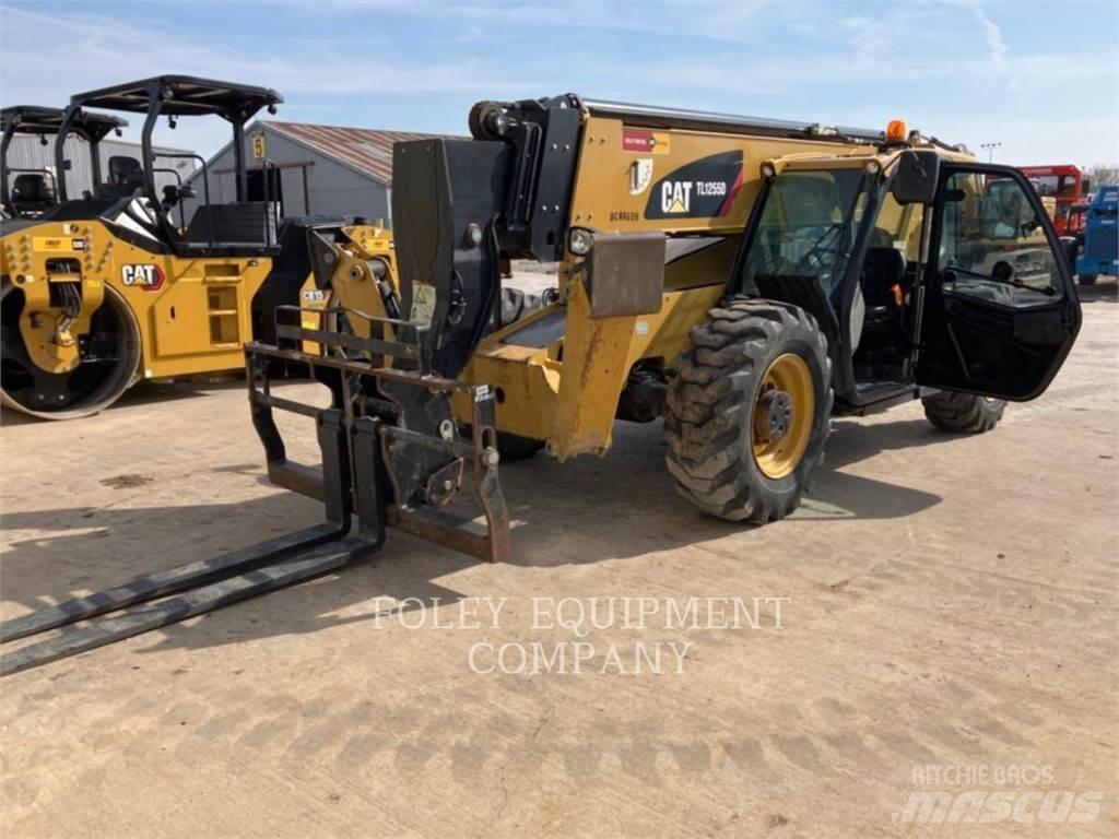 CAT TL1255DC Manipulador telescópico