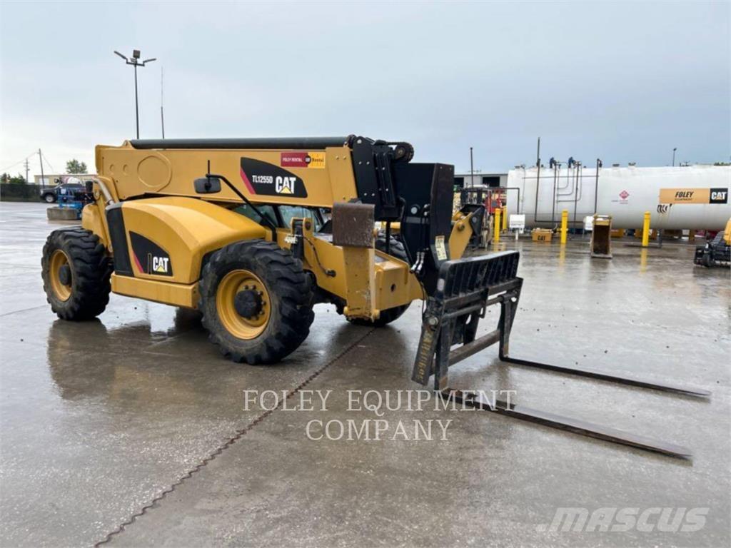 CAT TL1255DC Manipulador telescópico