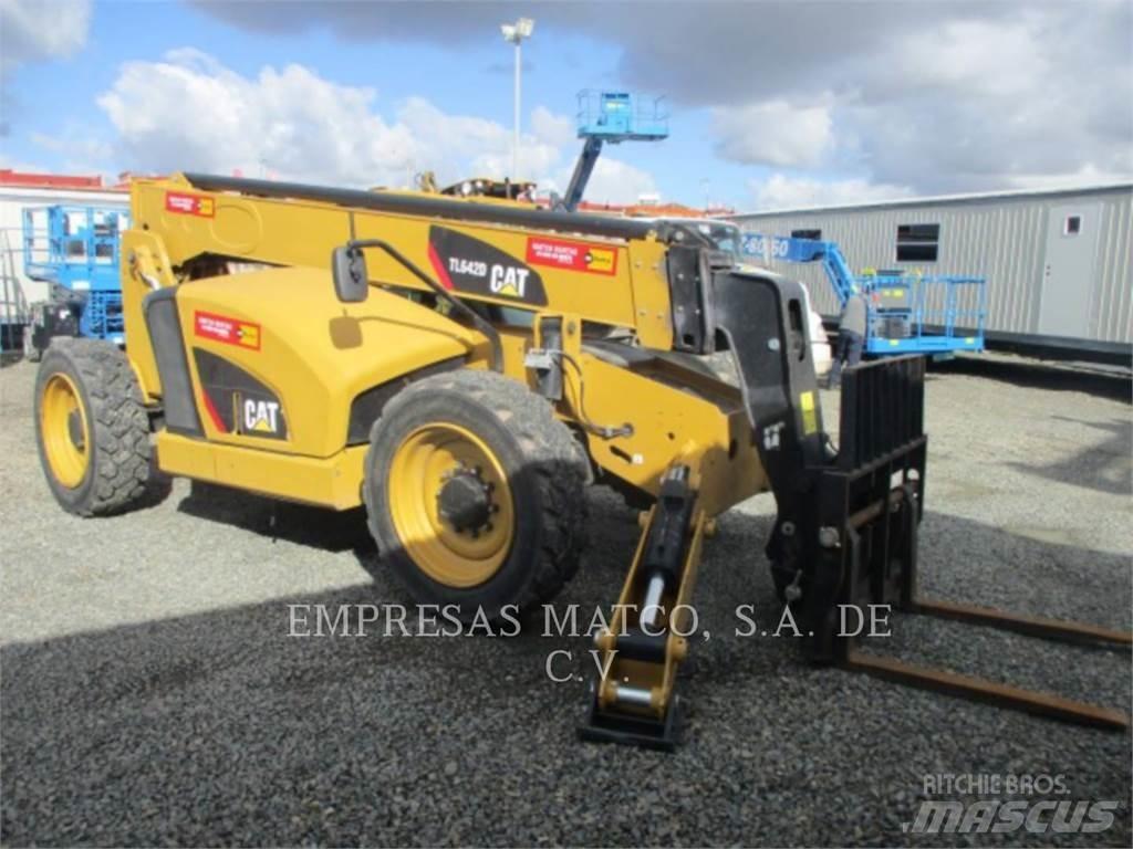 CAT TL642D Manipulador telescópico