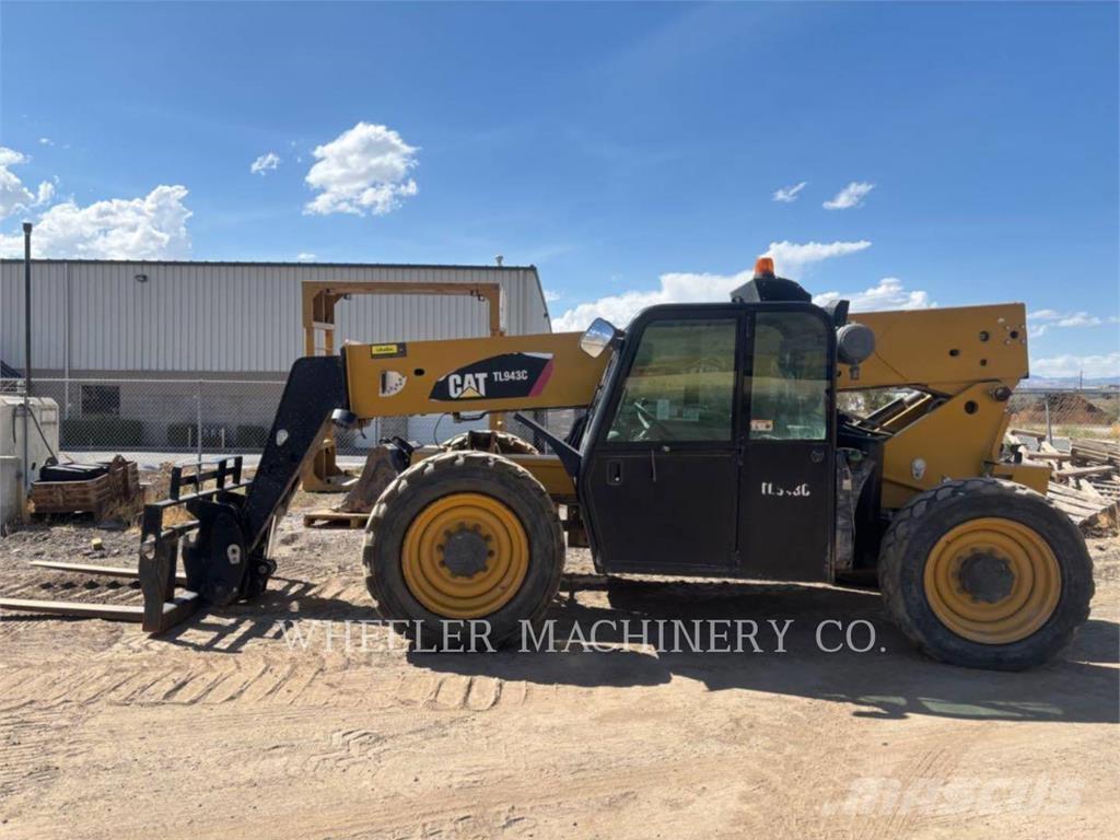 CAT TL943C CAB Manipulador telescópico