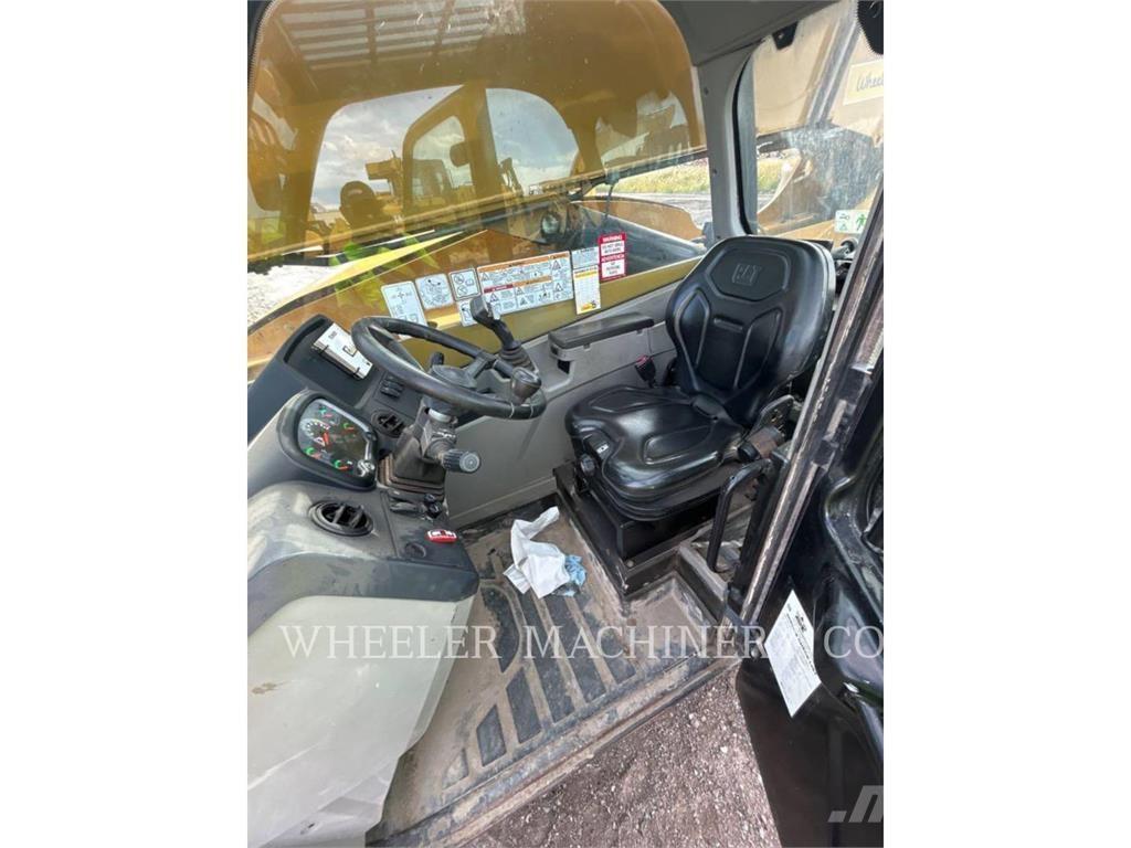 CAT TL943D CB Manipulador telescópico