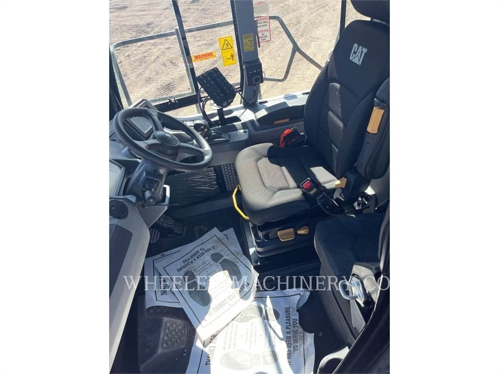 CAT WT 740 GC Camiões-cisterna