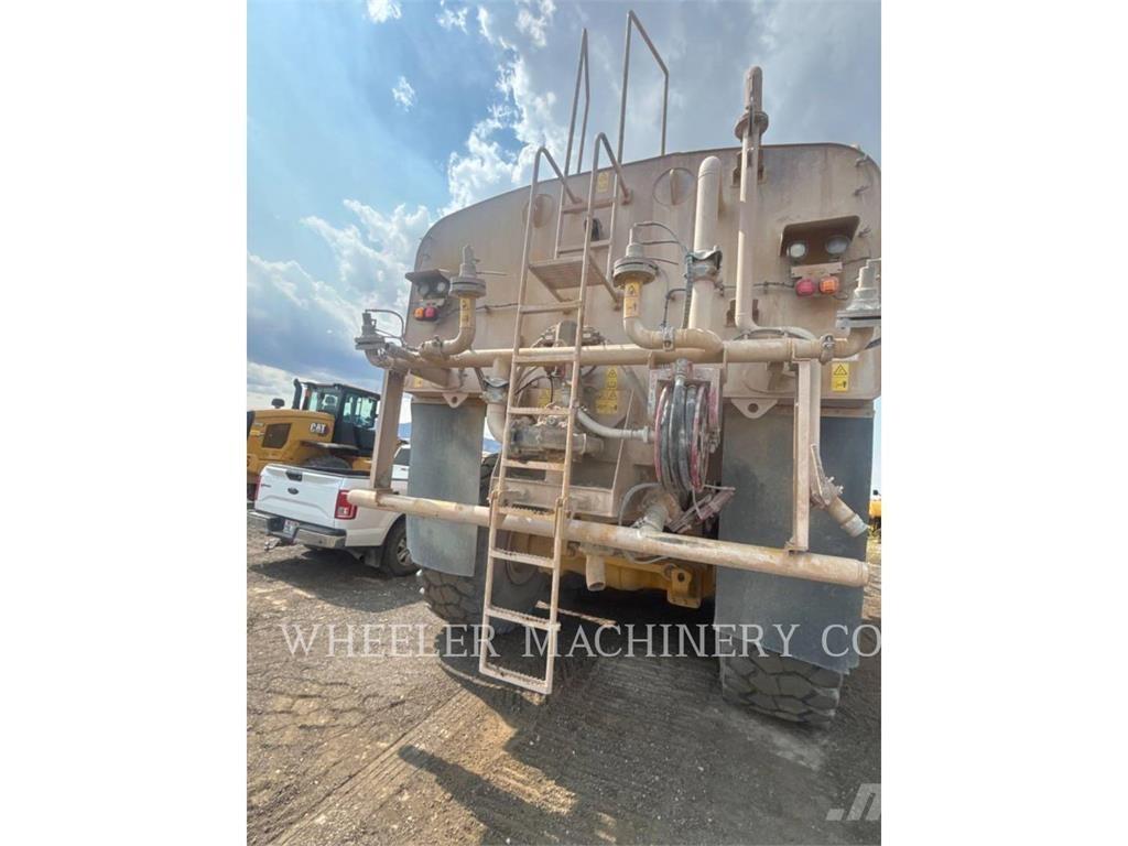 CAT WT 740 GC Camiões-cisterna