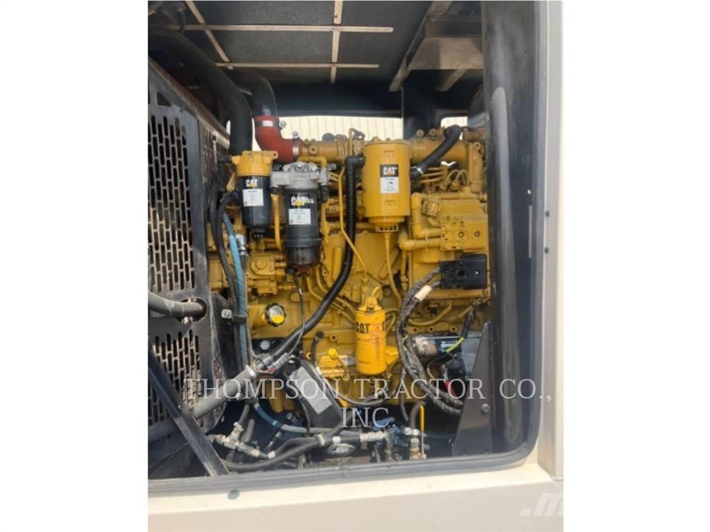 CAT XQ 230 Outros Geradores
