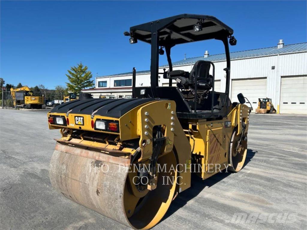  CB7 Compactadores para terra