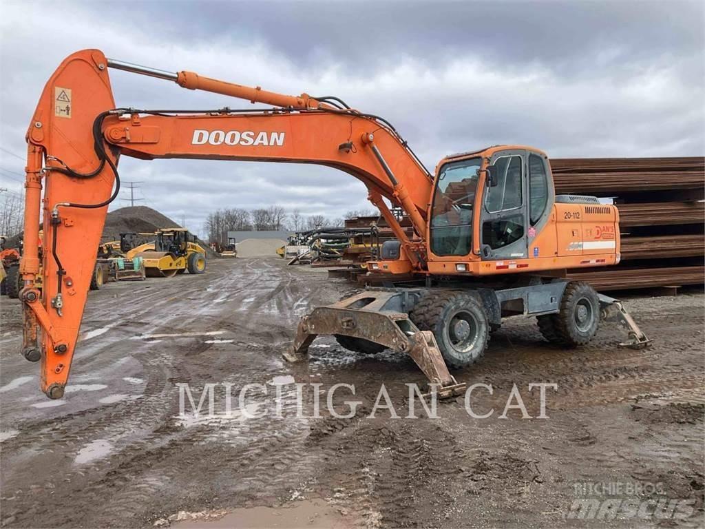 Doosan DX210W Escavadoras de rodas