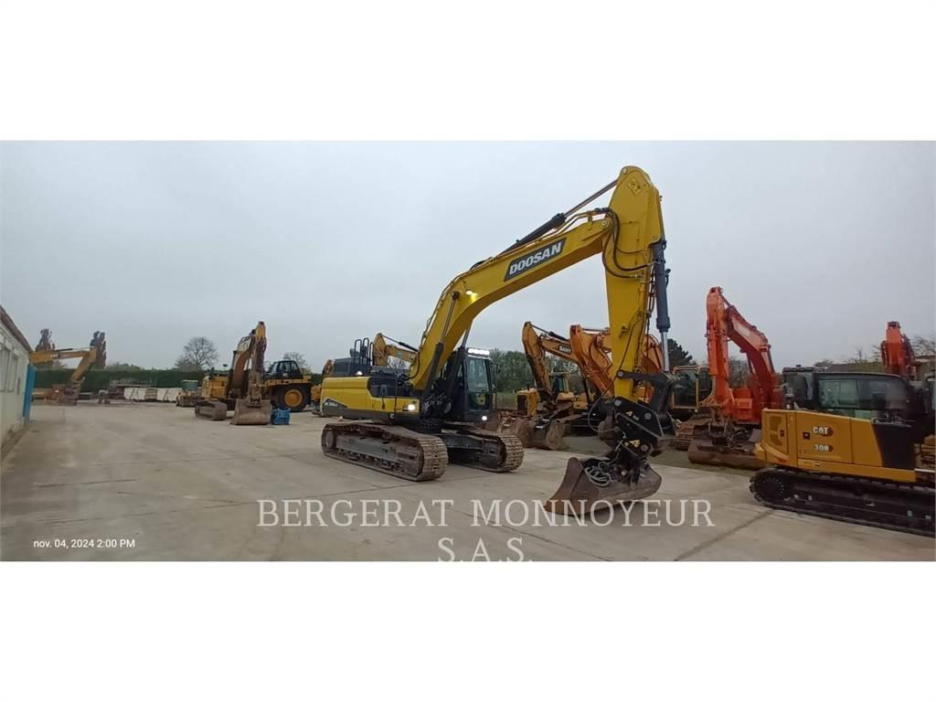 Doosan DX300 Escavadeiras de esteiras