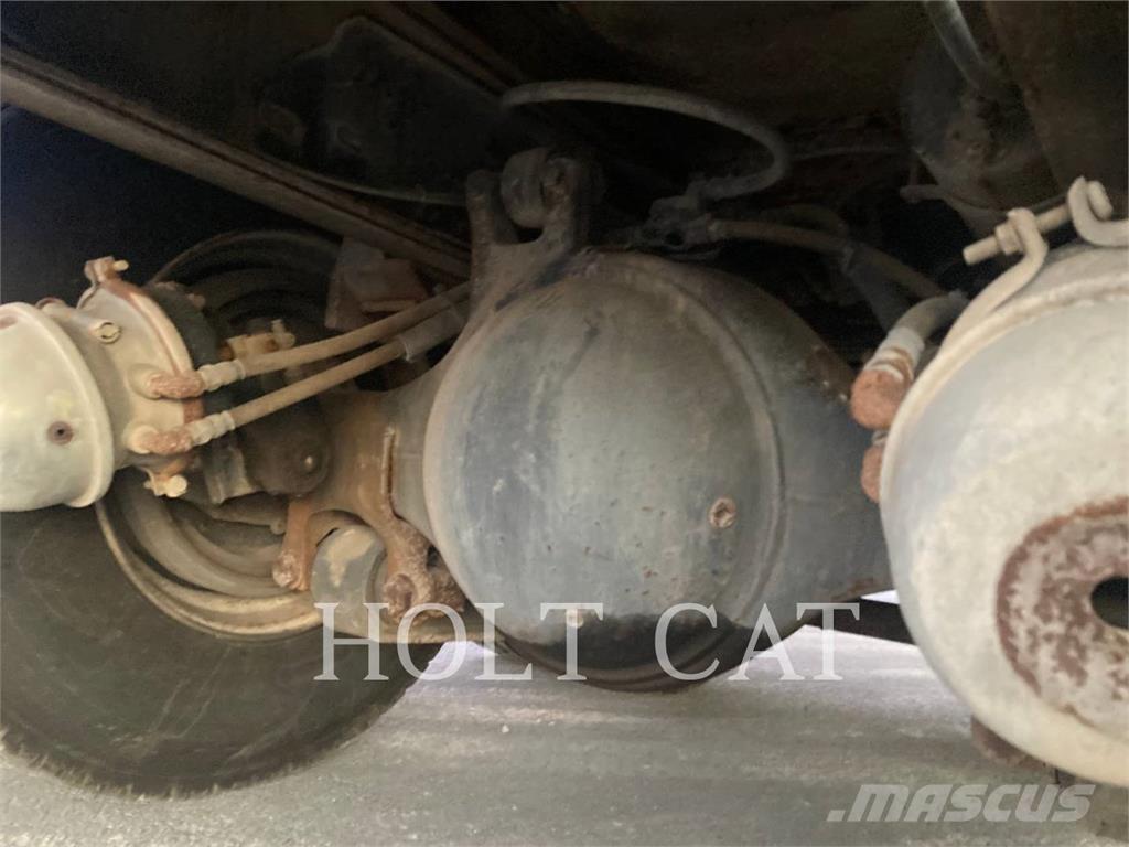 Ford L8000 Camiões-cisterna