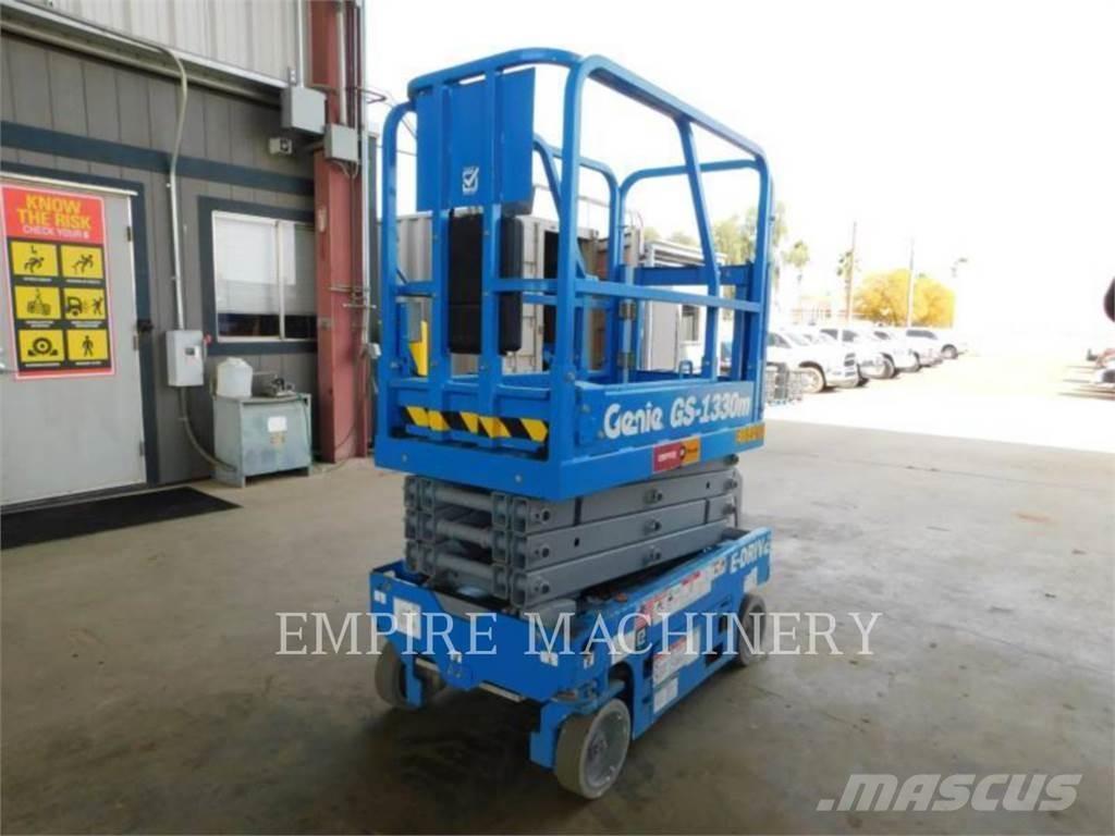Genie GS1330 Elevadores braços articulados