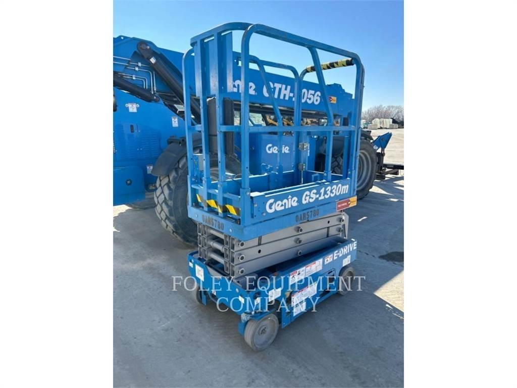 Genie GS1330 Elevadores de tesoura