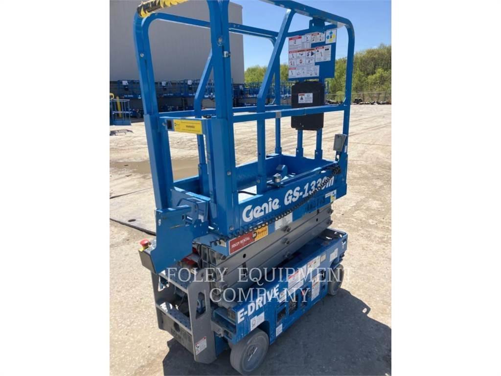 Genie GS1330 Elevadores de tesoura