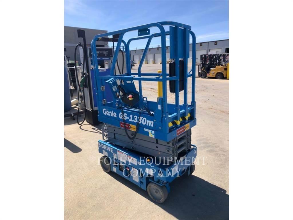Genie GS1330 Elevadores de tesoura