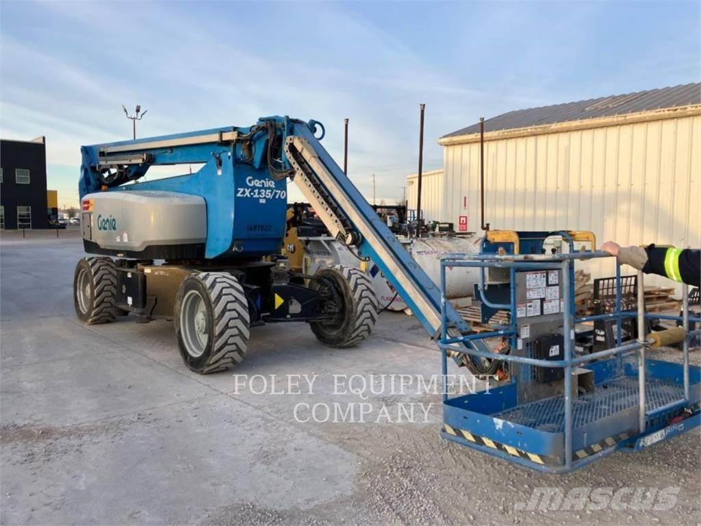 Genie ZX13570D4W Elevadores braços articulados