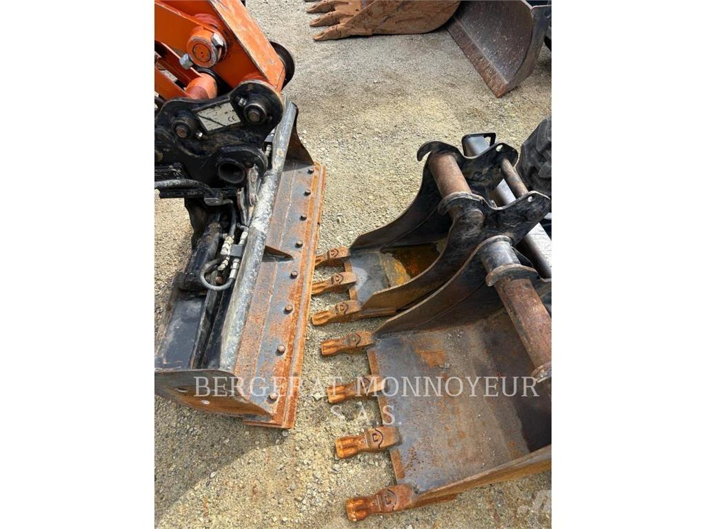 Hitachi ZX26U-6 Escavadeiras de esteiras