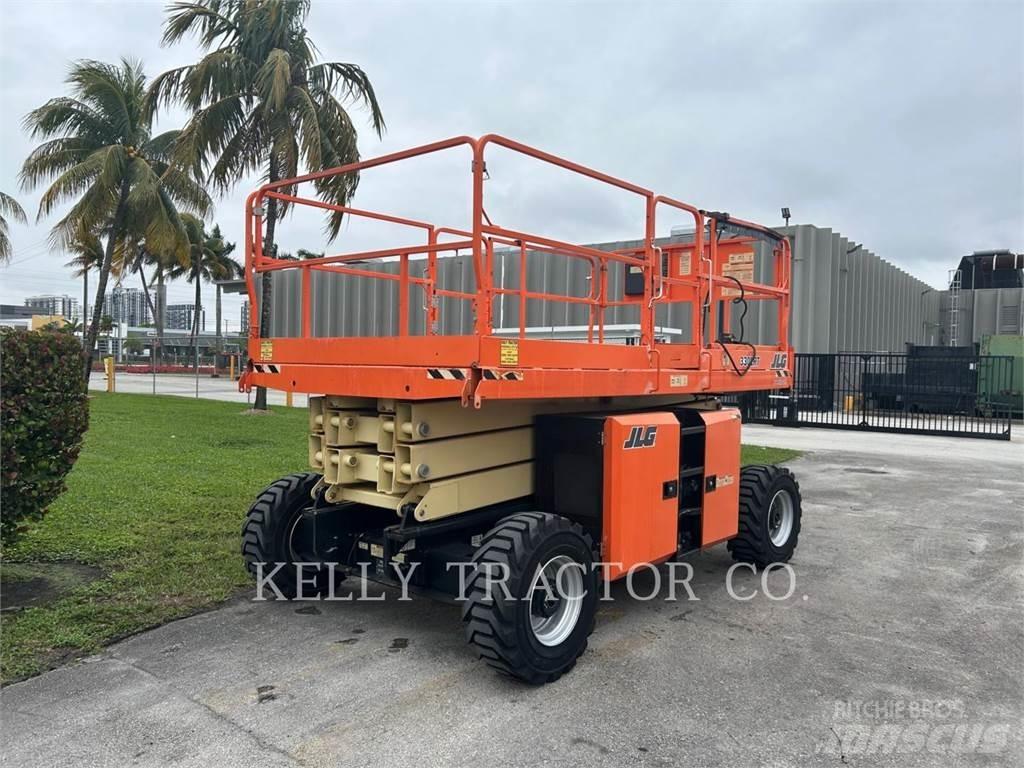 JLG 330LTR Elevadores de tesoura