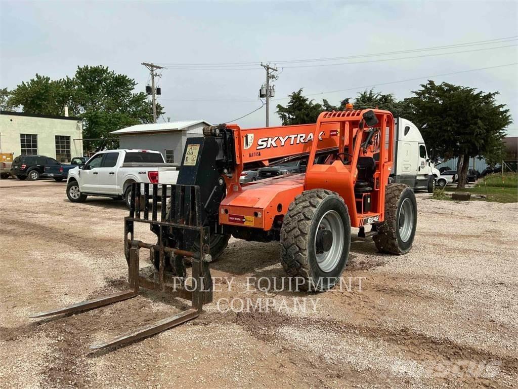 JLG 6042 Manipulador telescópico