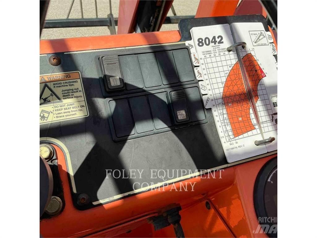 JLG 8042 Manipulador telescópico