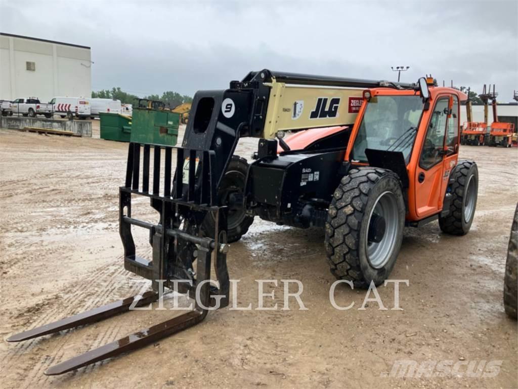 JLG 943 Manipulador telescópico