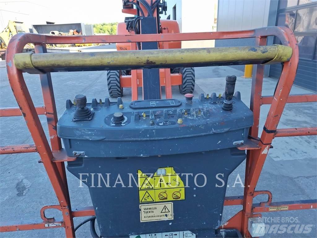 JLG BLANCO Manipulador telescópico