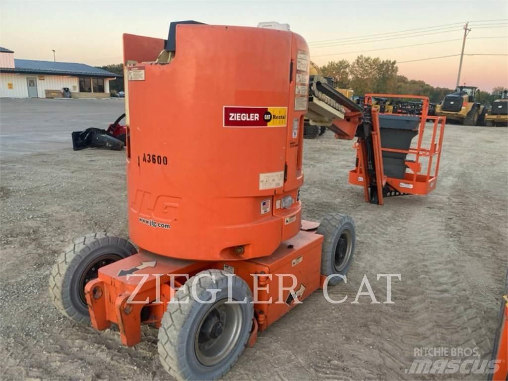 JLG E300AJP Elevadores braços articulados