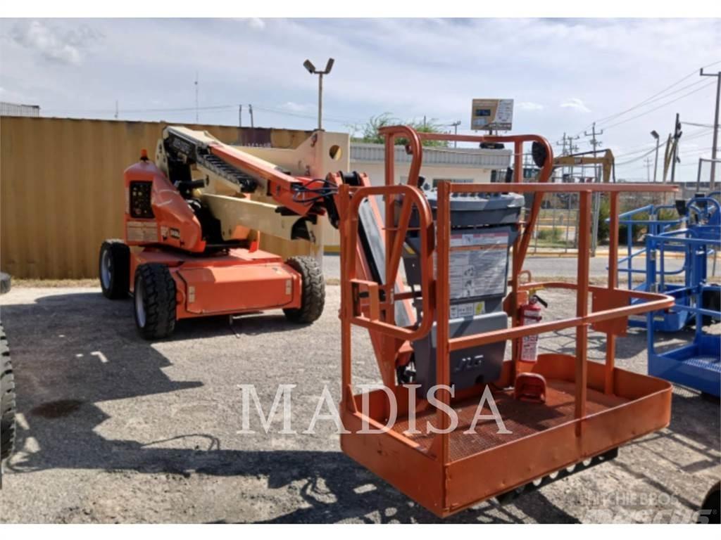 JLG E450AJ Elevadores braços articulados
