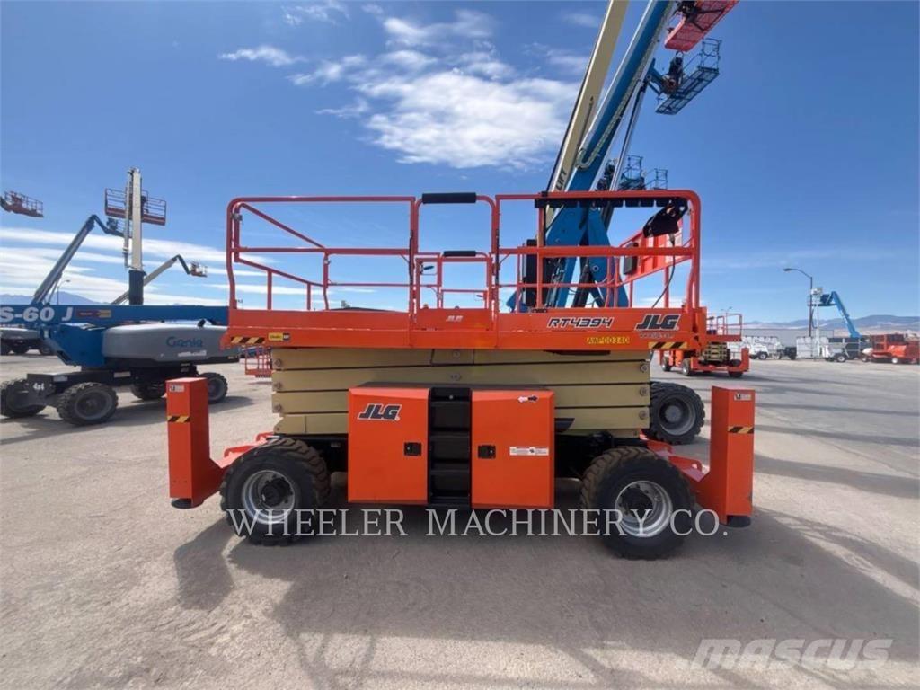 JLG RT4394 Elevadores de tesoura
