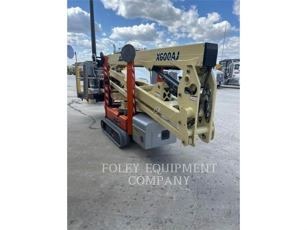 JLG X600AJ Elevadores braços articulados