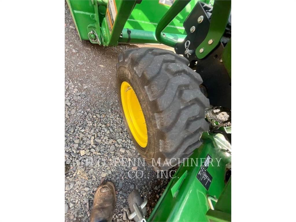John Deere 2025R Tratores Agrícolas usados
