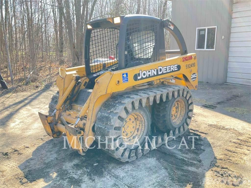 John Deere 240 Minicarregadeiras