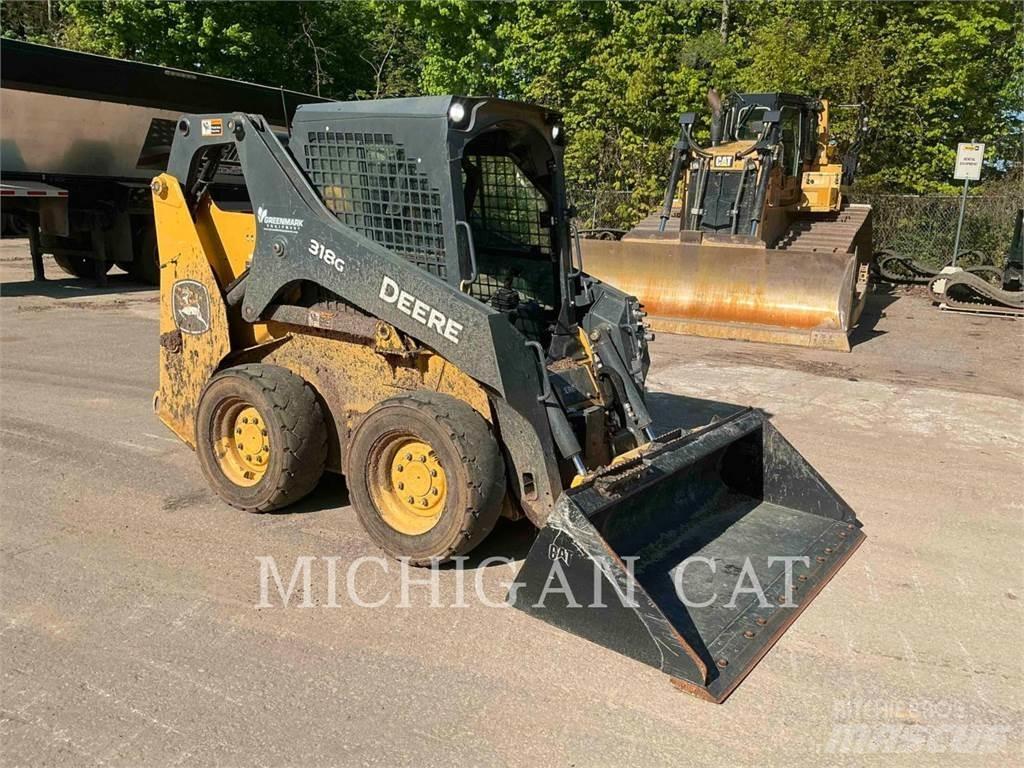 John Deere 318G Minicarregadeiras