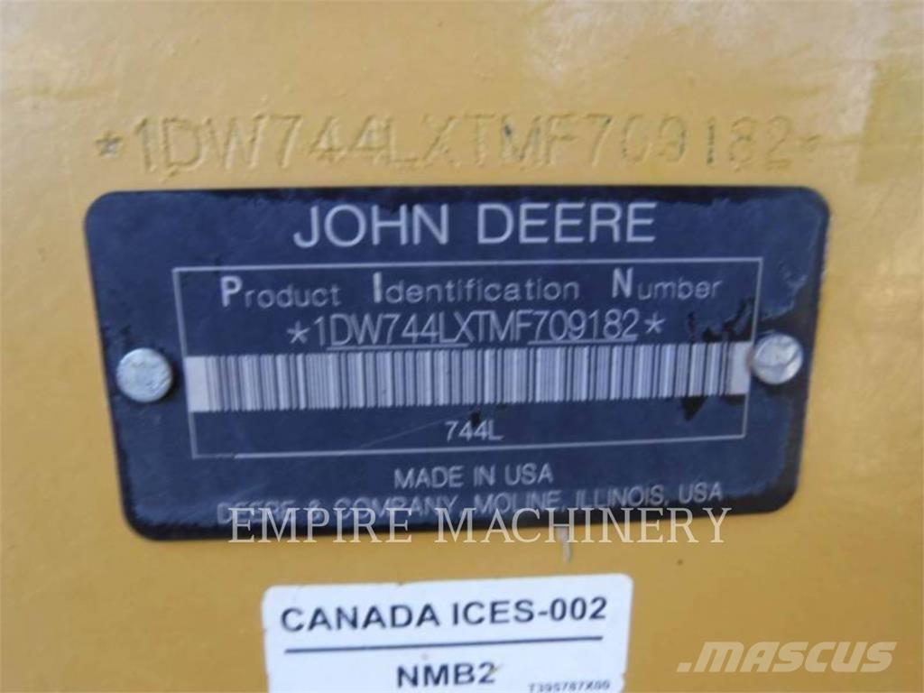 John Deere 744L Carregadeiras de rodas