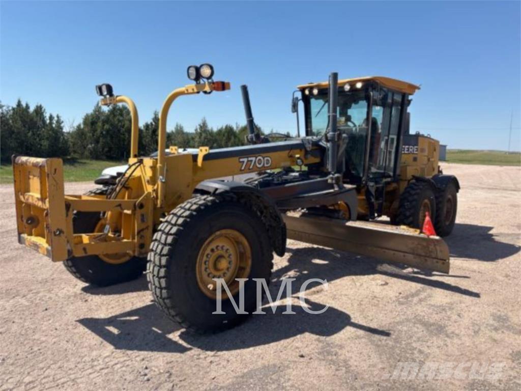 John Deere 770D_JD Motoniveladoras