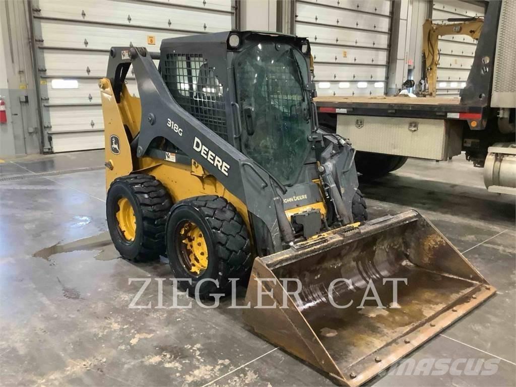 John Deere & CO. 318G Minicarregadeiras