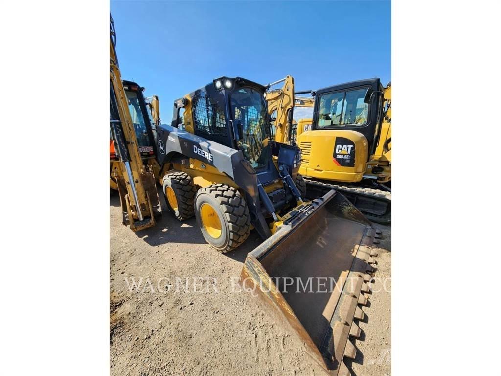 John Deere & CO. 332G Minicarregadeiras