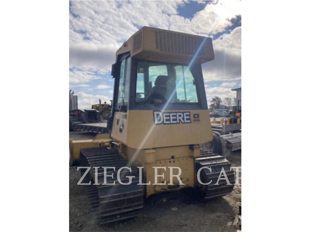 John Deere & CO. 550J Dozers - Tratores rastos